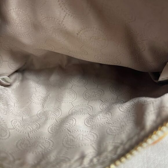 MICHAEL KORS Fulton Pebbled Leather Beige Crossbody Organizer Bag - Picture 13 of 15